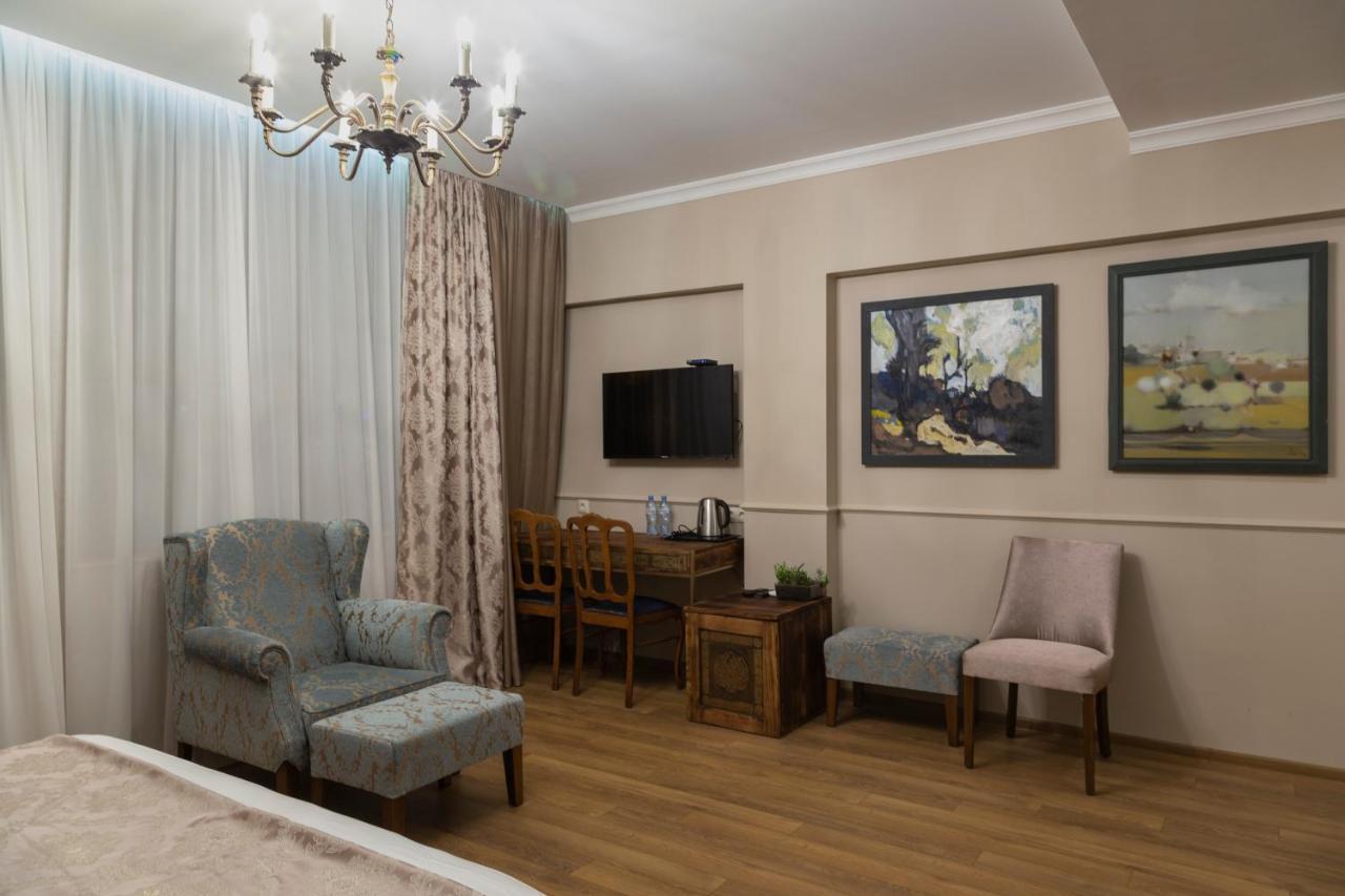 Omart Hotel - Gallery Tbilisi Buitenkant foto