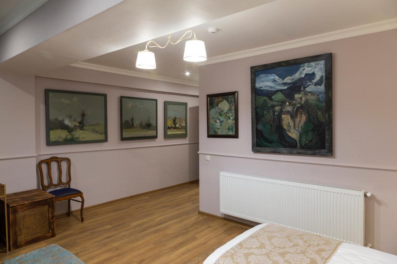 Omart Hotel - Gallery Tbilisi Buitenkant foto