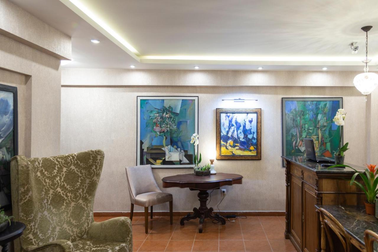 Omart Hotel - Gallery Tbilisi Buitenkant foto