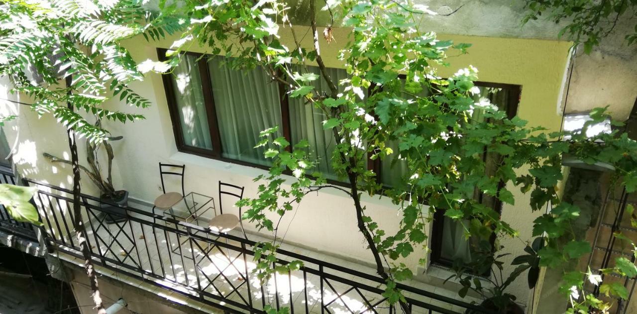 Omart Hotel - Gallery Tbilisi Buitenkant foto